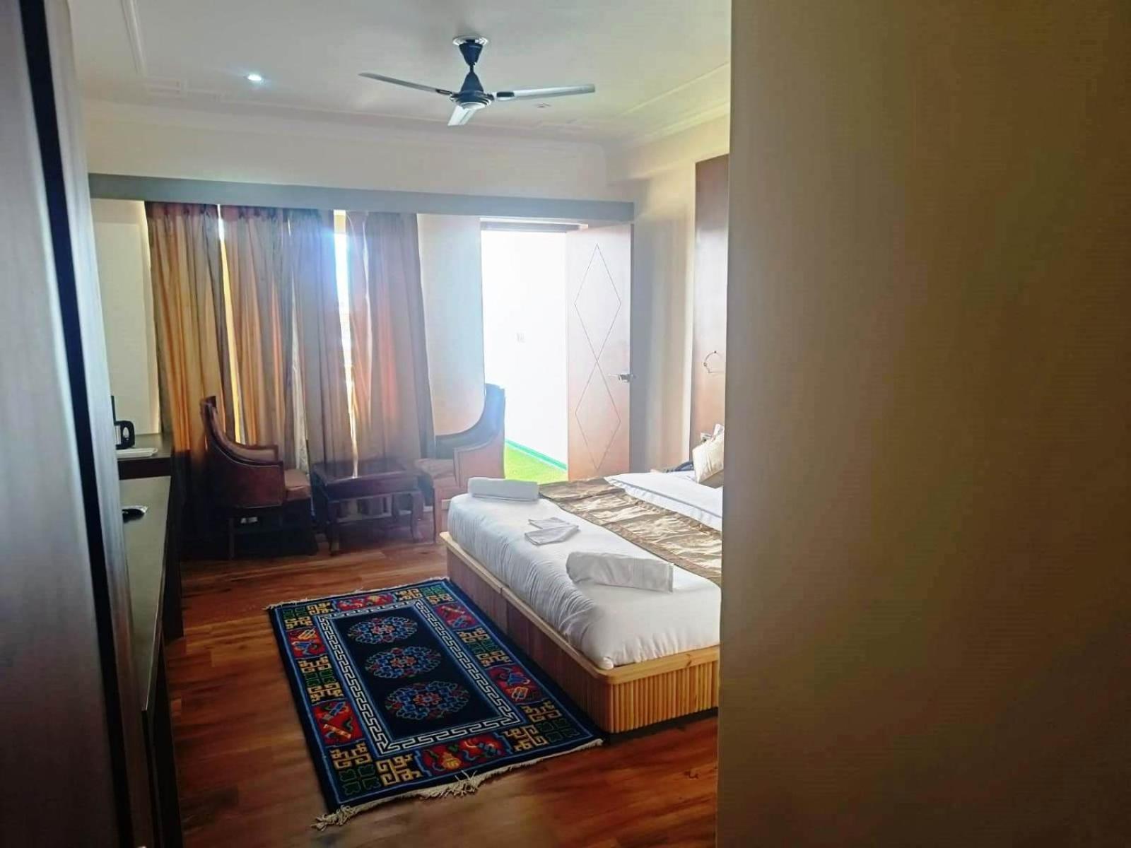 Hotel Ladakh Heaven Лех Экстерьер фото