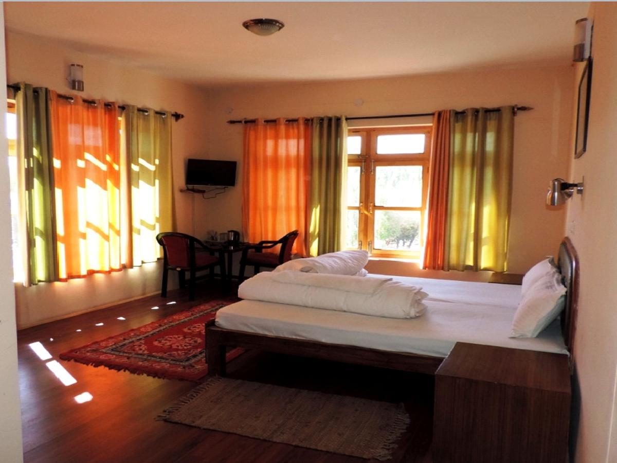 Hotel Ladakh Heaven Лех Экстерьер фото